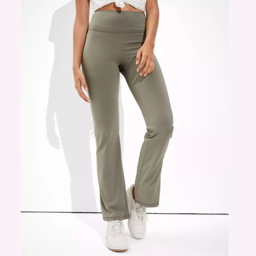 American Eagle Outfitters Everything Flare high waist yoga pant olive small